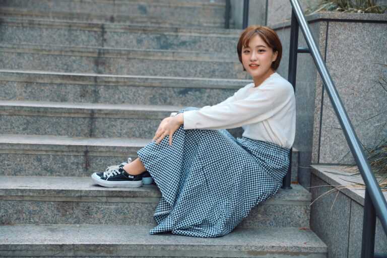 low maintenance thin fine hair bob with bangs