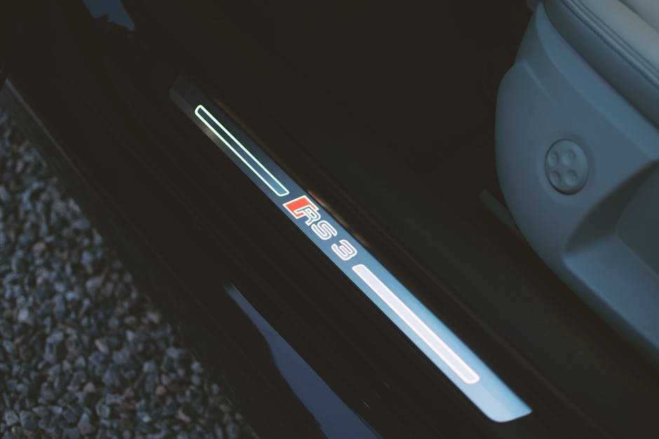 luxury car market trends 2026